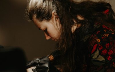 Hoe ga je kalm een tattoo sessie in?